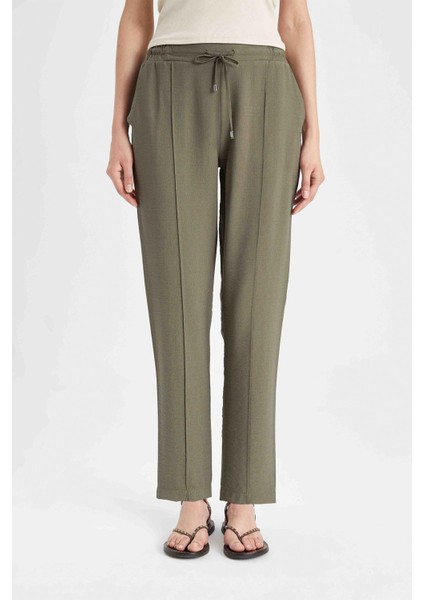 Jogger Pantolon Lastikli Bel Bağcıklı Basic Düz Paça D2573AX24AU fırsatları