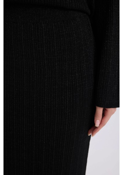 Regular Fit Basic Düz Maxi Triko Etek E0936AX24WN indirimleri