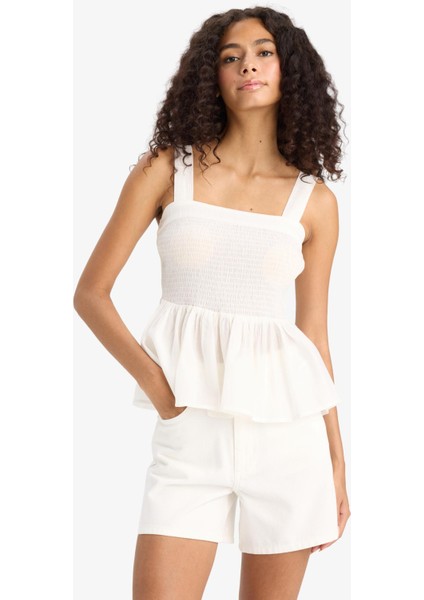 Cepli Beyaz Gabardin Şort F7018AX25SM fırsatları