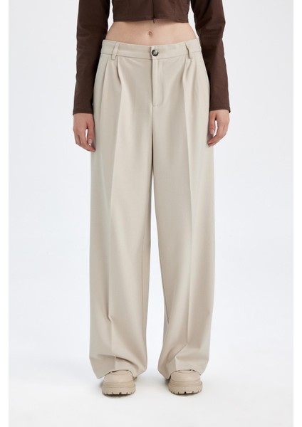 Klasik Kumaş Pantolon Wide Leg Geniş Bol Paça Fleto Cepli Yüksek Bel Standart Boy Basic Düz D8150AX24AU fırsatları