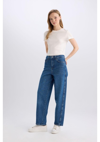 Carrot Fit Yüksek Bel Bilek Boy Jean Yıkamalı Pantolon D4334AX24AU fiyatları