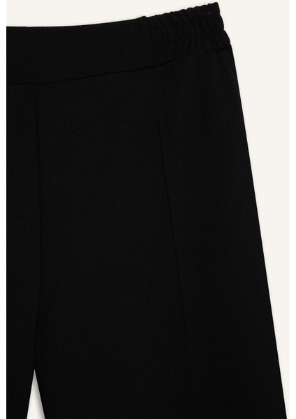 Krep Pantolon Carrot Fit Basic Düz Beli Lastikli Dar Paça Cepli D5950AX24WN