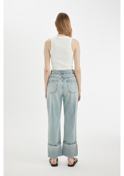 Straight Fit Yüksek Bel Katlamalı Paça Bilek Boy Jean Yıkamalı Pantolon D0327AX24HS