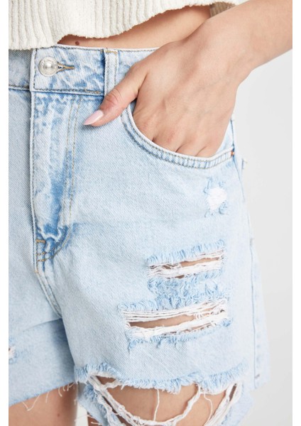 Mom Fit Yüksek Bel Paça Ucu Kesik Jean Şort C0680AX24HS