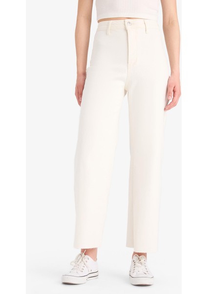 Culotte Yüksek Bel Paça Ucu Kesik Crop Jean Pantolon B5012AX25SM fırsatları