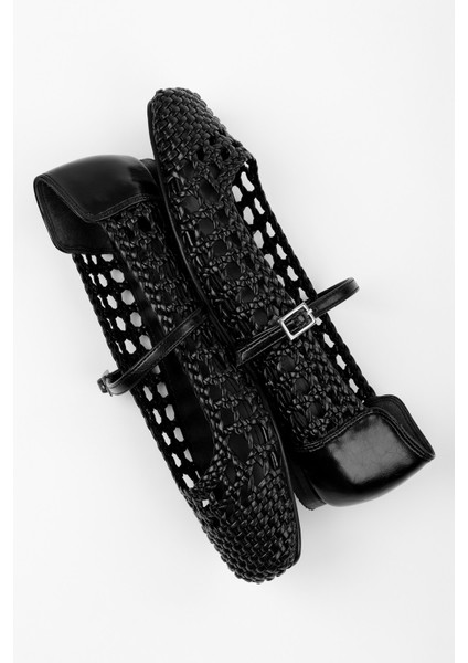 Kadın Miela Siyah Cilt Tokalı Örgü Babet fırsatları