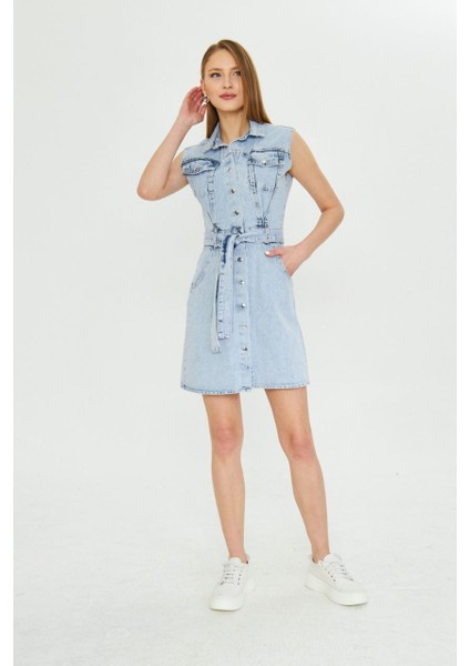 Kısa Kol Cepli Kuşaklı Elbise