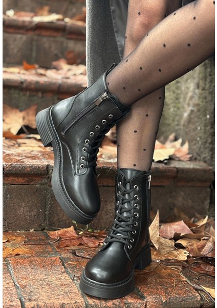 Ceprin Siyah Cilt Bağcıklı Bot modelleri