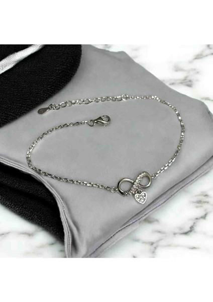925 Ayar Gümüş Sonsuzluk Kalp Detaylı Bileklik fırsatları