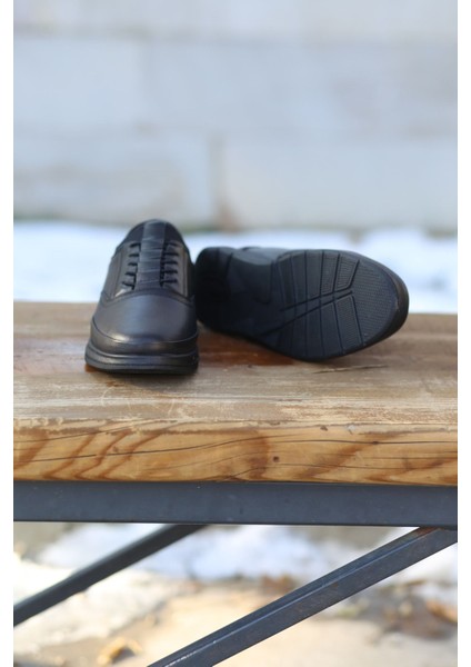 Erkek Kışlık Sportif Kundura Hakiki Deri Kaymaz Kışlık Taban Akıllı Bağcık ve Ortopedik modelleri