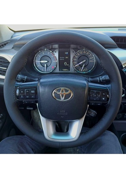 Dikişli Direksiyon Kılıfı Siyah Deri Siyah Dikişli Toyota Hilux Için (Fotodaki Direksiyon)