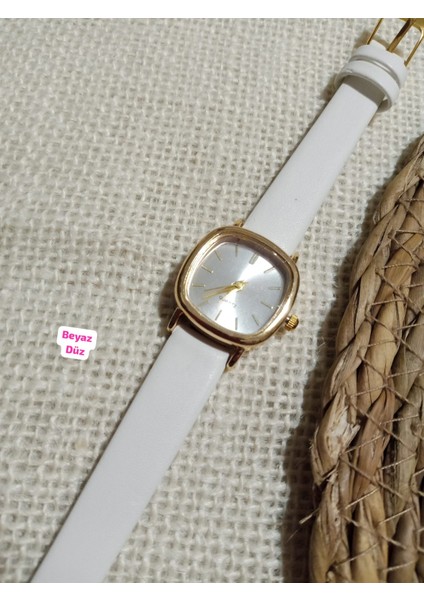 Retro Vintage Kadın Kol Saati Düz Beyaz Renk , Zarif Tasarım 0021