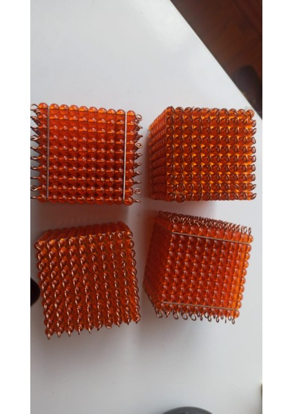 Montessori Binlik Küp (Turuncu Boncuk) Binlik Küp Montessori Binlik Küp 1 Adet fırsatları