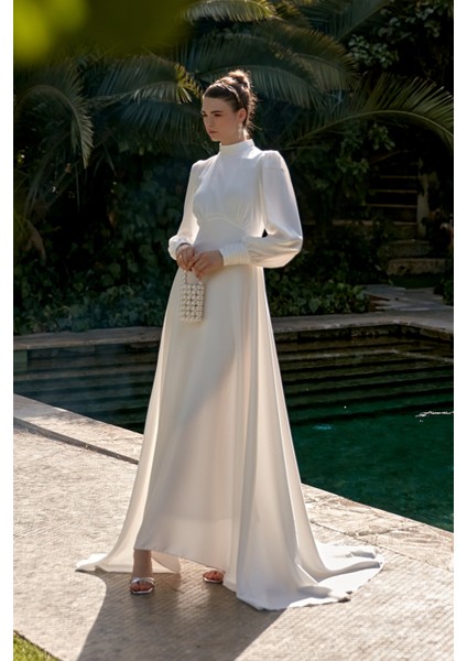 Beyaz Kuyruklu Elena Elbise