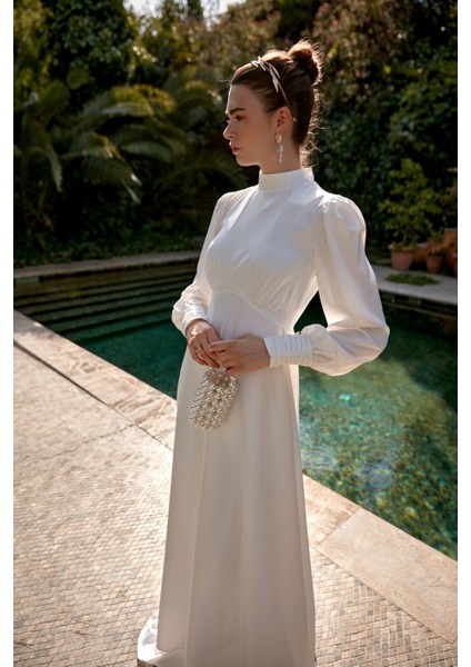 Beyaz Kuyruklu Elena Elbise