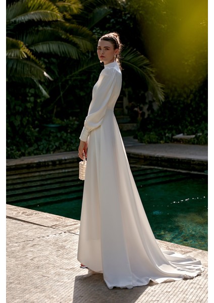 Beyaz Kuyruklu Elena Elbise