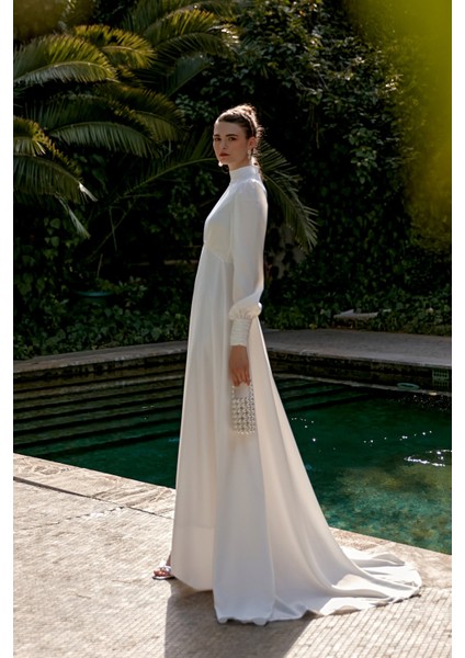 Beyaz Kuyruklu Elena Elbise