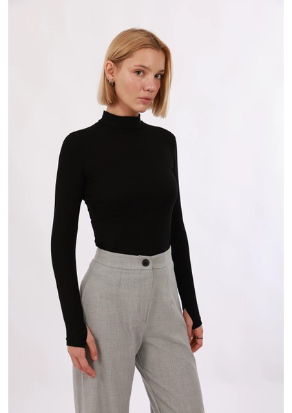 Kadın Parmak Detaylı Body