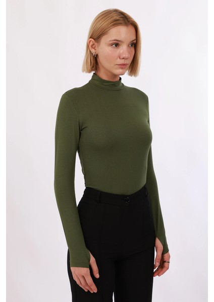 Kadın Parmak Detaylı Body