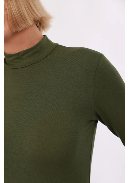 Kadın Parmak Detaylı Body fırsatları