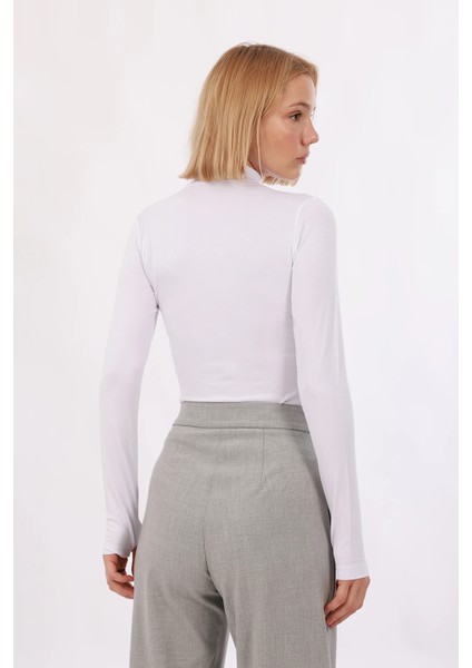 Kadın Parmak Detaylı Body fiyatları