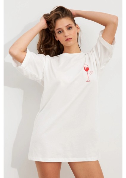 Kadın Beyaz Oversize Pijama T-Shirt TPG14 modelleri