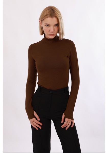 Kadın Parmak Detaylı Body