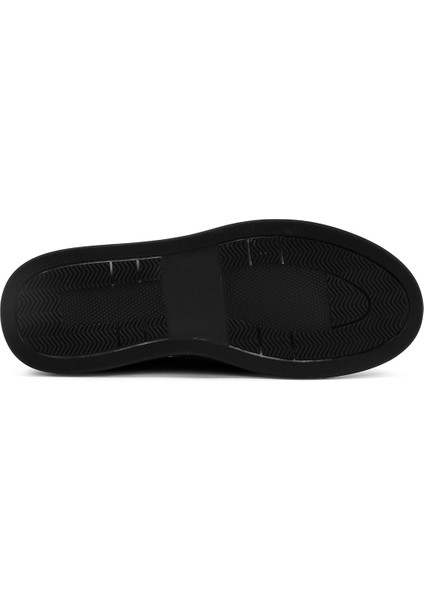 Erkek Siyah Bağcıklı Kalın Tabanlı Deri Sneaker 25WFD633118 fırsatları