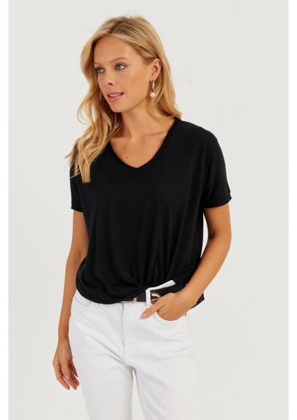 Kadın Siyah V Yaka Salaş T-Shirt LPP1271 fırsatları