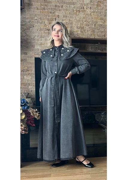 Taş ve Boncuk Işlemeli Yaka Detaylı Kot Elbise Denim Elbise