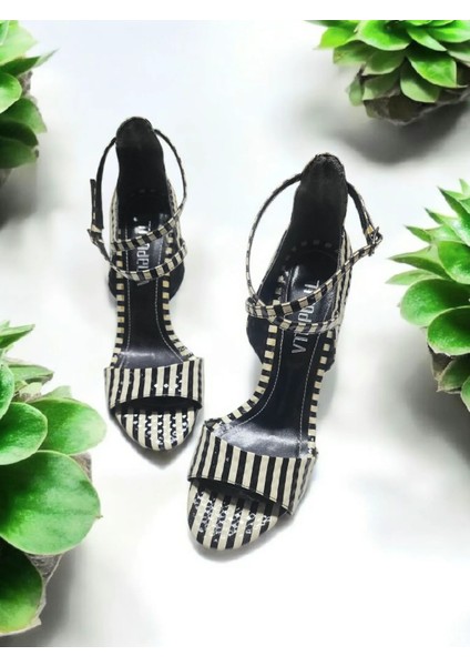 Kadın Topuklu Sandalet Ayakkabı
