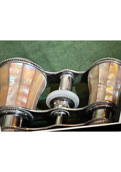 Işlemeli Fransız Opera Ürünü 9,5 cm 7 cm Ölçülerinde