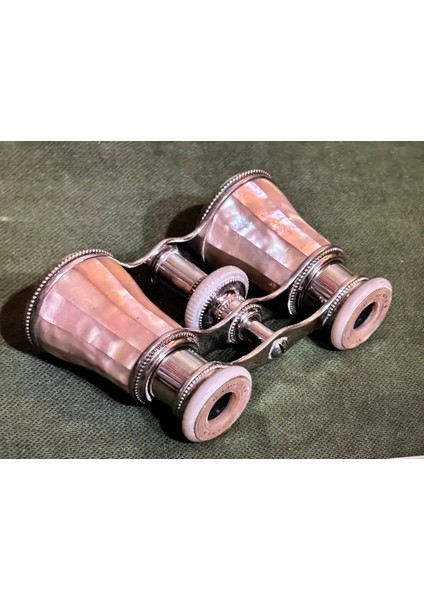 Işlemeli Fransız Opera Ürünü 9,5 cm 7 cm Ölçülerinde