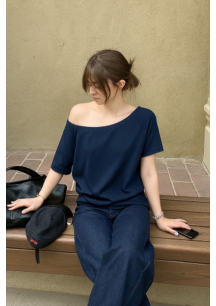 Lacivert Beyaz 2li Paket Kadın Düşük Omuz Kayık Yaka Oversize T-Shirt modelleri