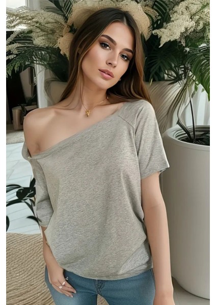 Gri Kadın Düşük Omuz Kayık Yaka Oversize T-Shirt modelleri