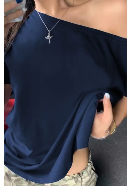 Lacivert Kadın Düşük Omuz Kayık Yaka Oversize T-Shirt fiyatları