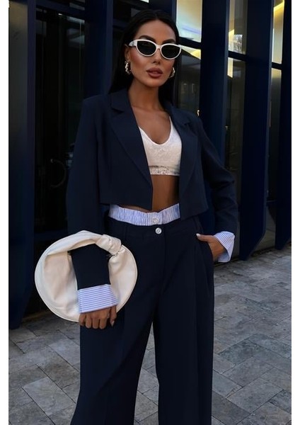 Garni Detaylı Crop Ceketli Takım 10075 modelleri