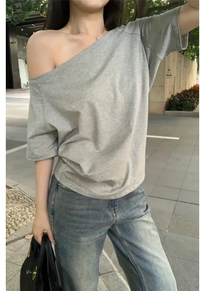 Gri Beyaz 2li Paket Kadın Düşük Omuz Kayık Yaka Oversize T-Shirt fırsatları