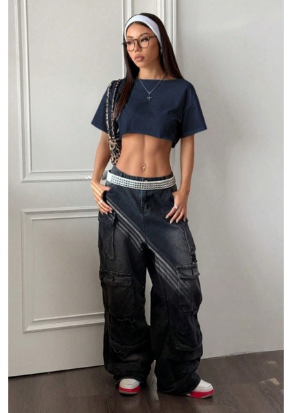 Kadın Lacivert Kayık Yaka Oversize Crop T-Shirt