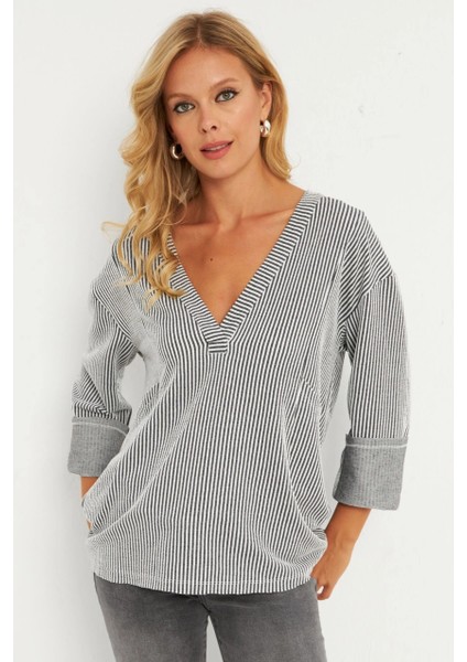 Kadın Gri Çizgili Cepli Sweatshirt TF01 modelleri