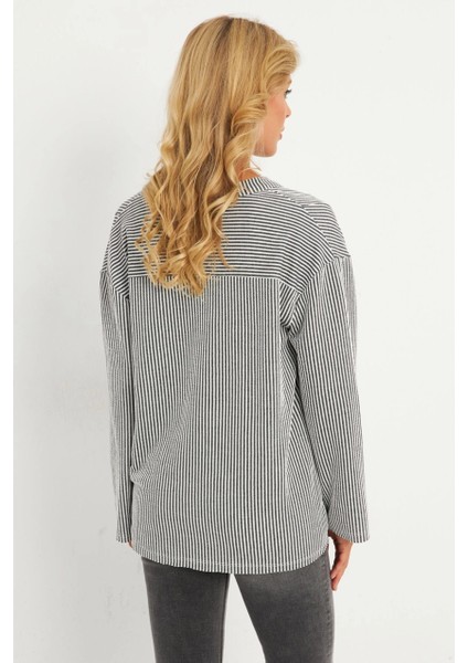 Kadın Gri Çizgili Cepli Sweatshirt TF01 indirimleri