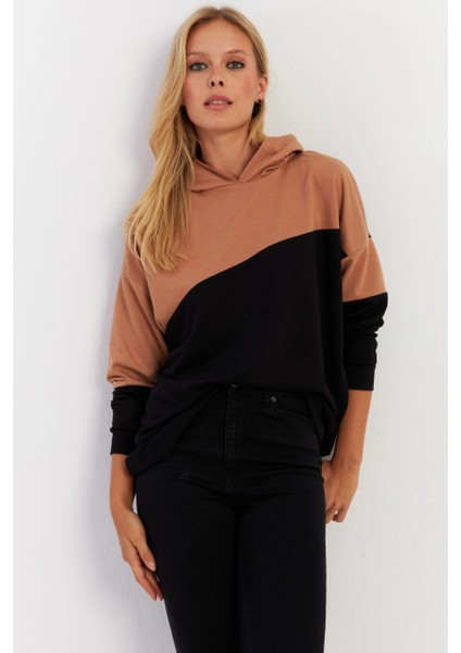 Kadın Camel-Siyah Renk Bloklu Kapüşonlu Sweatshirt DA148 fırsatları