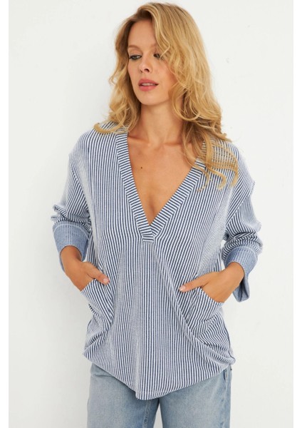 Kadın Ekru-Lacivert Çizgili Cepli Sweatshirt TF01 modelleri