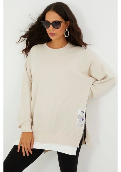 Kadın Ekru Yanları Fermuarlı Oversize Sweatshirt BK231095 fırsatları