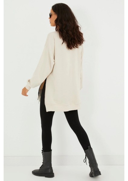 Kadın Ekru Yanları Fermuarlı Oversize Sweatshirt BK231095 indirimleri