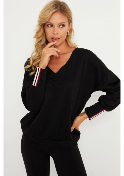 Kadın Siyah Şerit Detaylı V Yaka Sweatshirt EY2905 fiyatları
