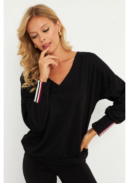 Kadın Siyah Şerit Detaylı V Yaka Sweatshirt EY2905 modelleri