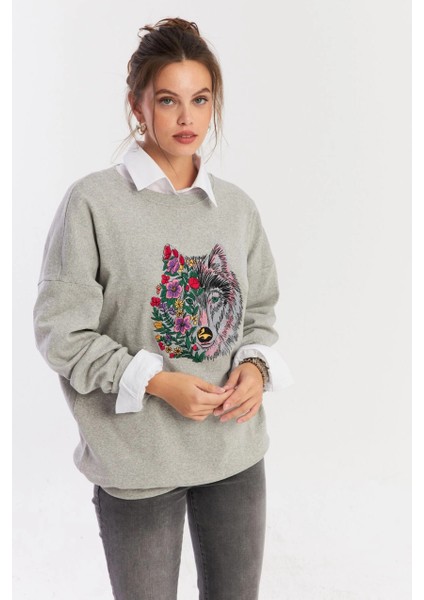 Kadın Gri Nakışlı Sweatshirt YLE20 fiyatları