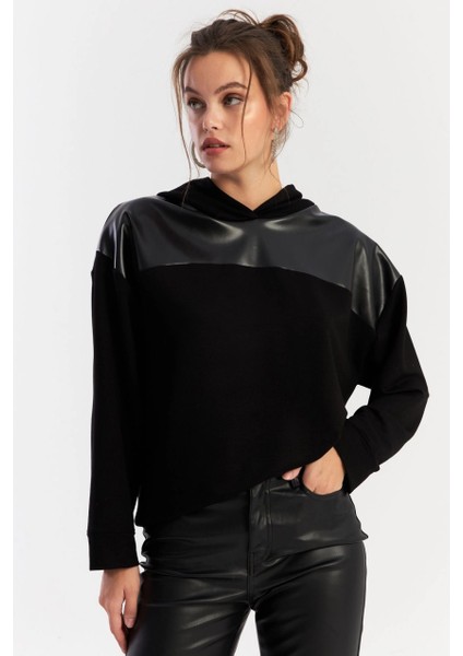 Kadın Siyah Suni Deri Bloklu Kapüşonlu Sweatshirt ST838 fırsatları