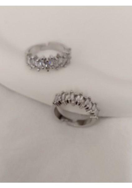 Ladybirdbujiteri Zirkon Taşlı Baget Kesim Özel Seri Yarım Tur Ayarlanabilir Çelik Yüzük